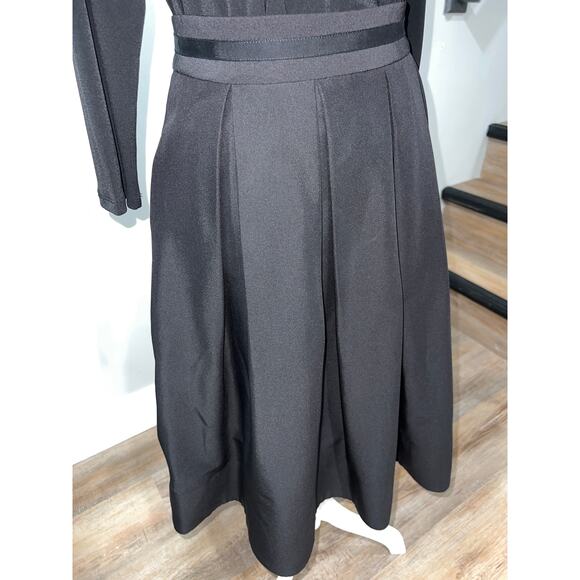 White House Black Market Skirt, Size 4 – Elegant Black, Delicate & Sophisticated - Picture 6 of 16